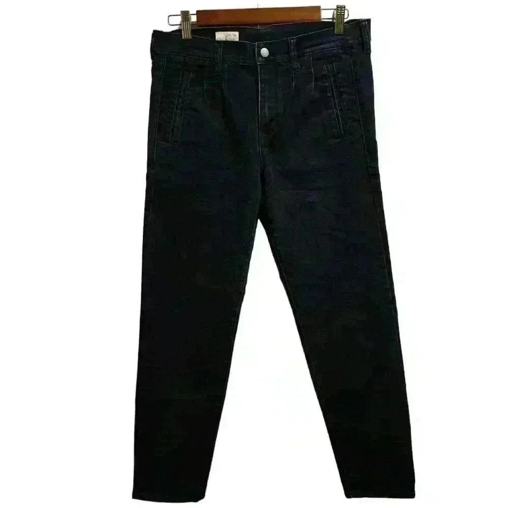 P7450 gap 1969 sexy boyfriend size 29 / 8r  dark wash jeans